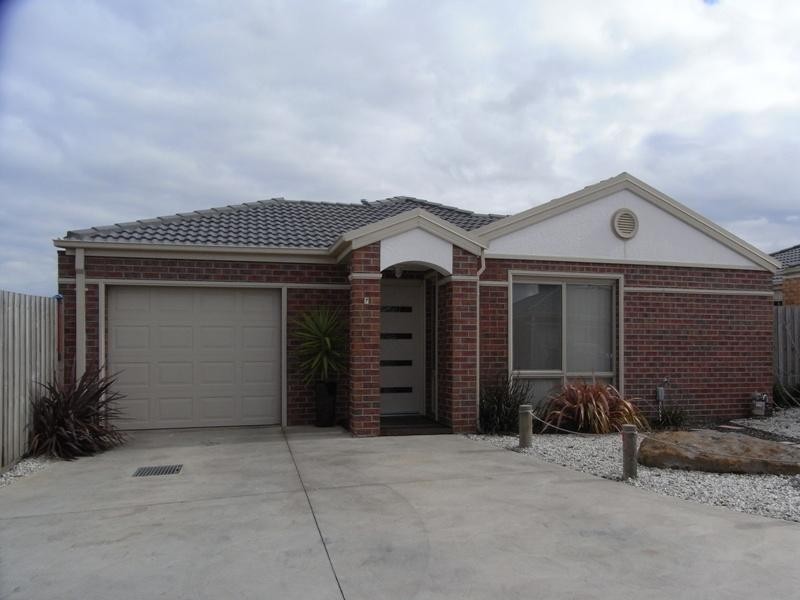 Unit 7/8-12 Granholm Grove, Melton West VIC 3337