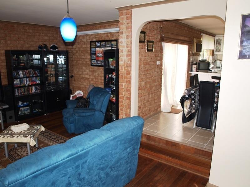 8 McDonald Street, Melton VIC 3337