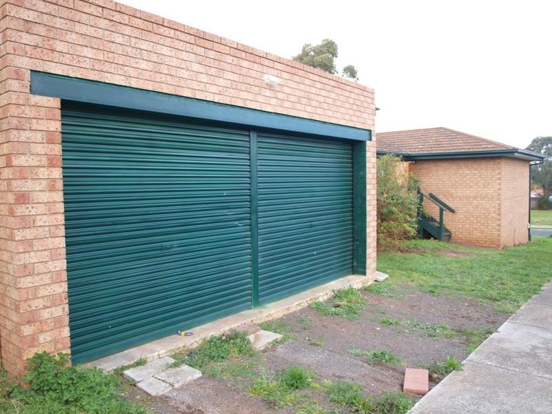 8 McDonald Street, Melton VIC 3337