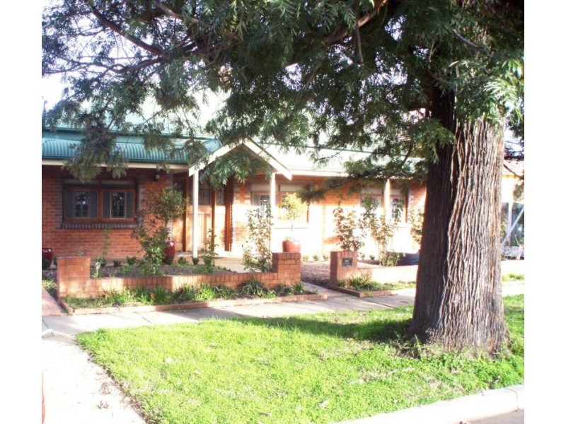 8 Beckwith Street, Wagga Wagga NSW 2650