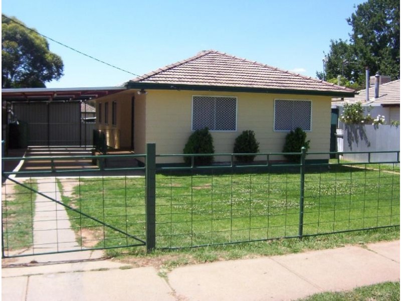 201 Fernleigh Road, Wagga Wagga NSW 2650