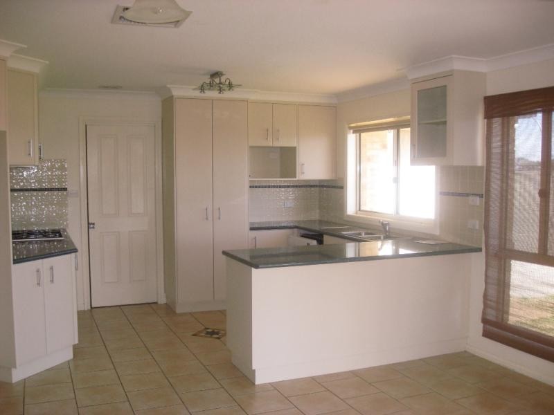 5 Waverly Place, Wagga Wagga NSW 2650