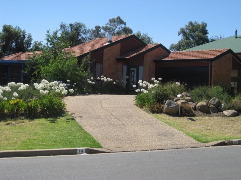 14 Spokes Street, Wagga Wagga NSW 2650