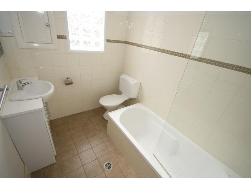 38 Wooden Street, Wagga Wagga NSW 2650