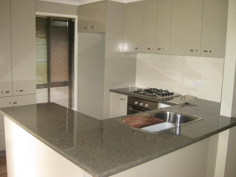 9 Kilpatrick Street, Kooringal NSW 2650