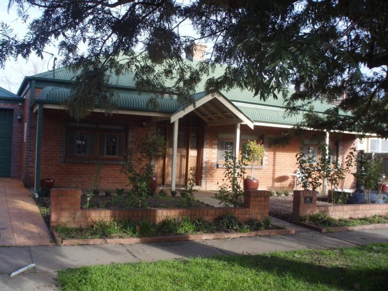 8 Beckwith Street, Wagga Wagga NSW 2650