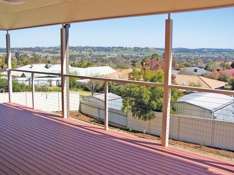 44 Kansas Drive, Tolland NSW 2650