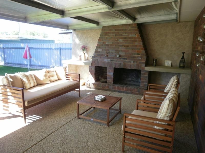 83 Vincent Road, Lake Albert NSW 2650