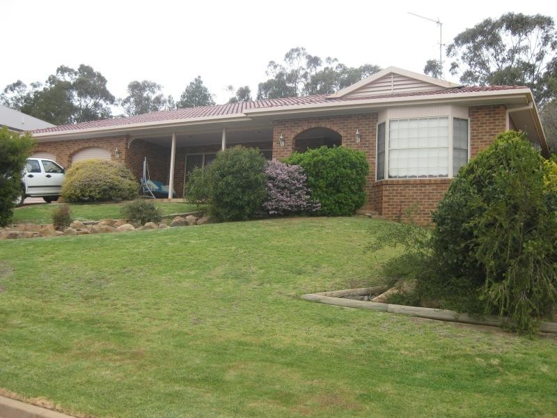 17 Kansas Drive, Tolland NSW 2650