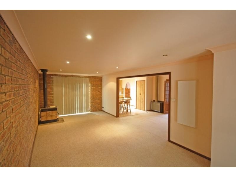 2 Andrews Ave, Wagga Wagga NSW 2650