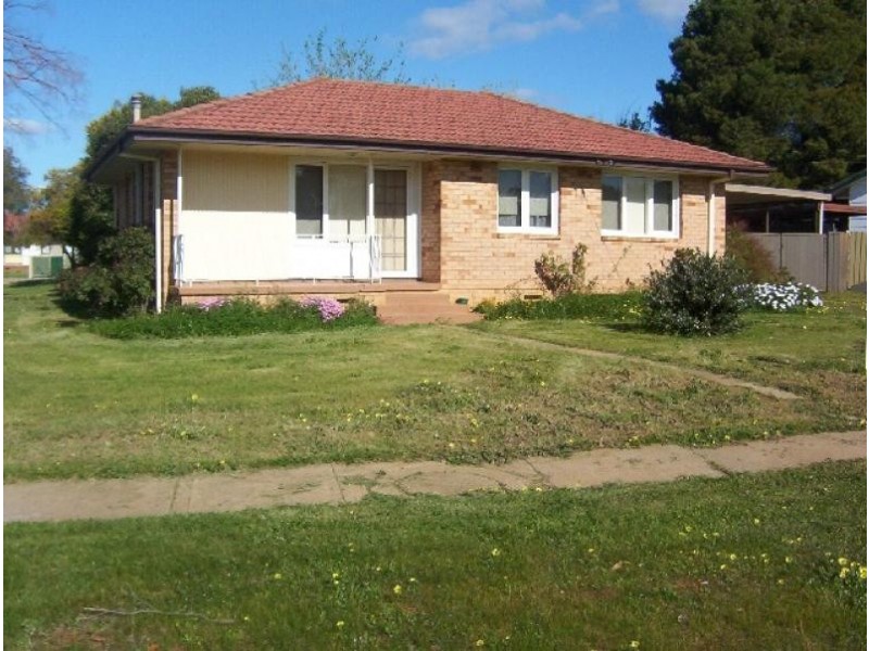 12 Jenkins Street, Ashmont NSW 2650