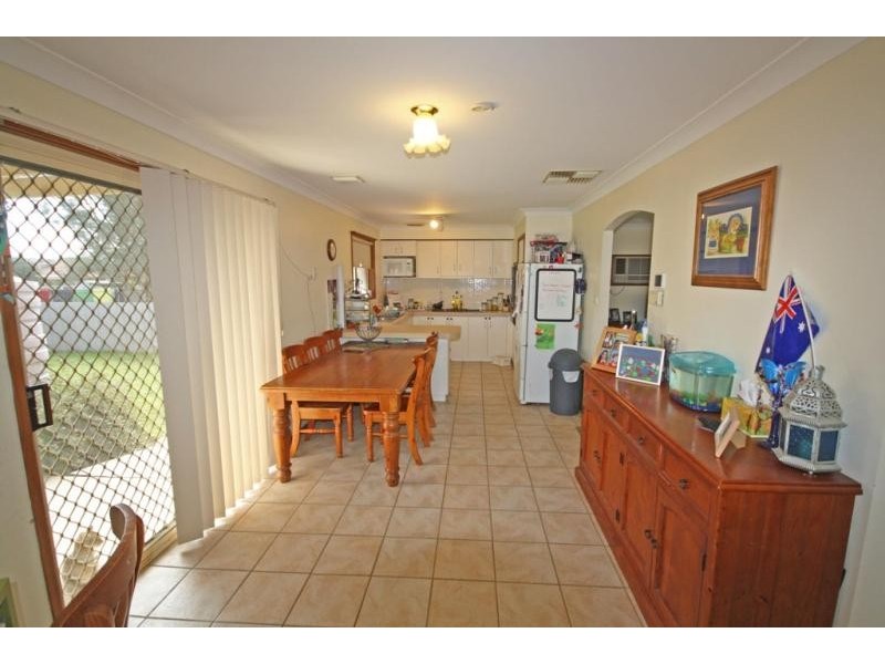 97 Dalman Parkway, Wagga Wagga NSW 2650