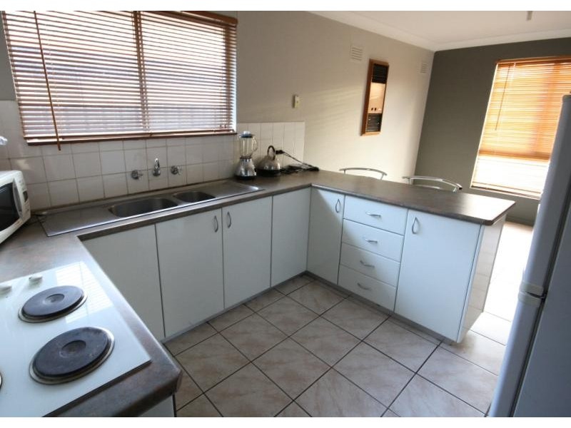 16 Lonergan Place, Wagga Wagga NSW 2650