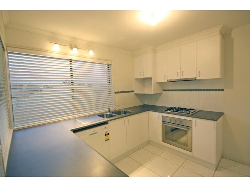 Unit 2/8 Ulandra Place, Estella NSW 2650