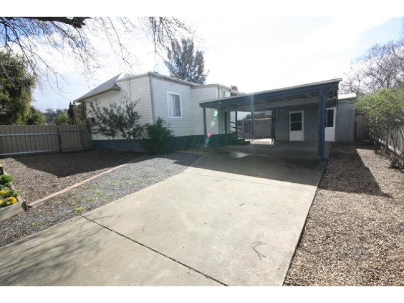 347 Lake Albert Road, Kooringal NSW 2650