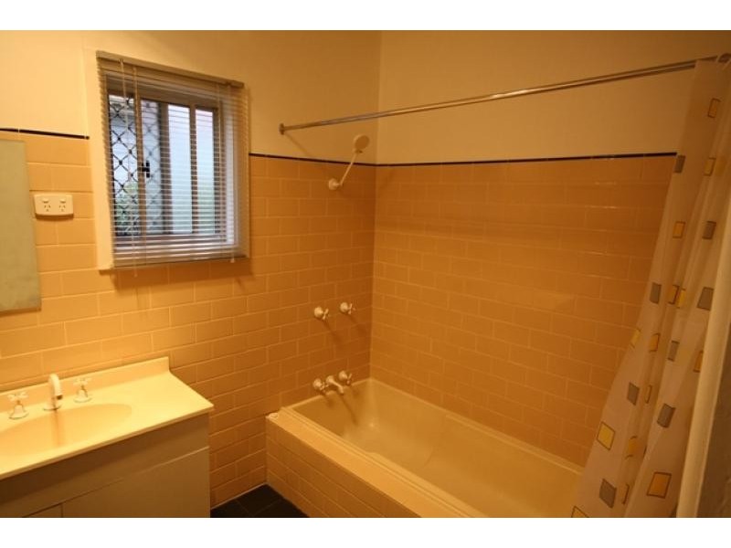 347 Lake Albert Road, Kooringal NSW 2650