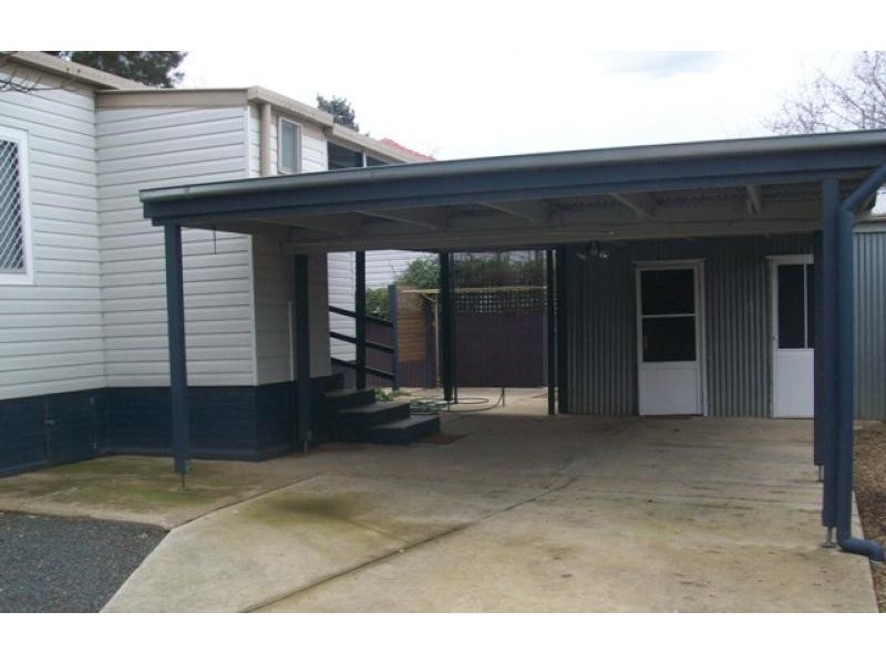 347 Lake Albert Road, Kooringal NSW 2650