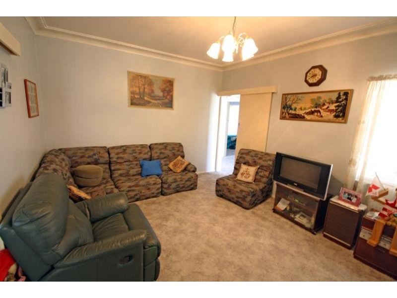 28 Anne Street, Tolland NSW 2650
