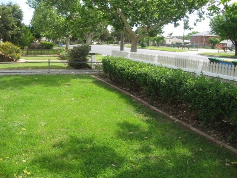 232 Gurwood Street, Wagga Wagga NSW 2650