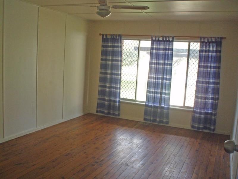 2 Bradley Place, Wagga Wagga NSW 2650