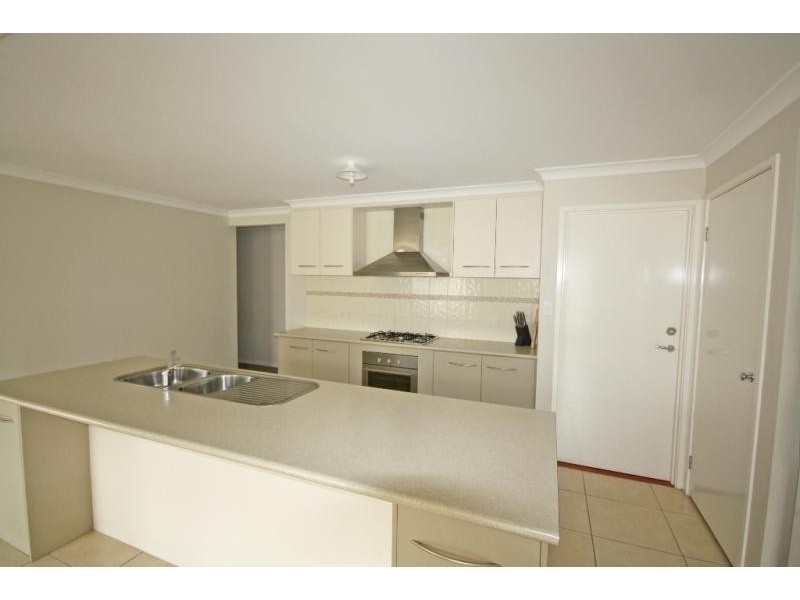 66 Grinton Avenue, Wagga Wagga NSW 2650