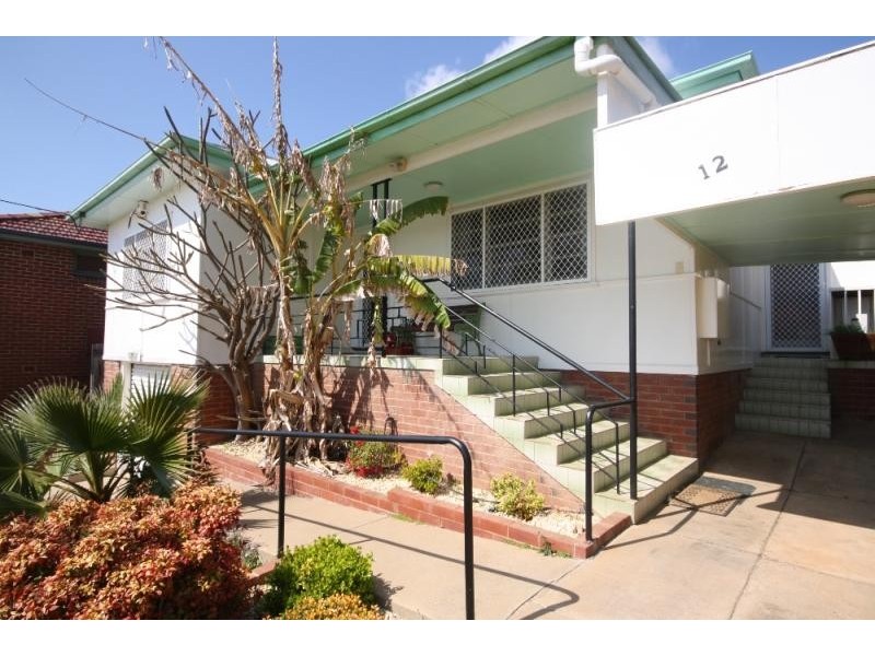 12 Hodson Avenue, Wagga Wagga NSW 2650