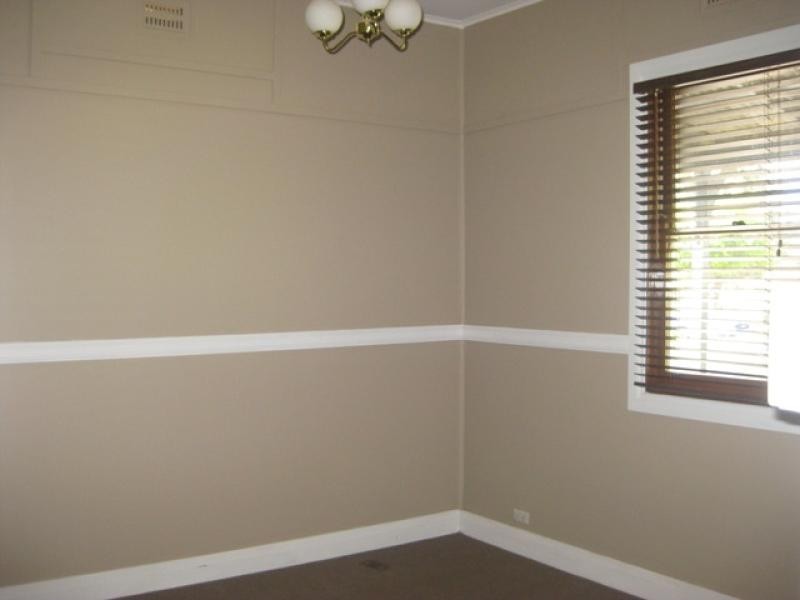 44 Heath Street, Turvey Park NSW 2650