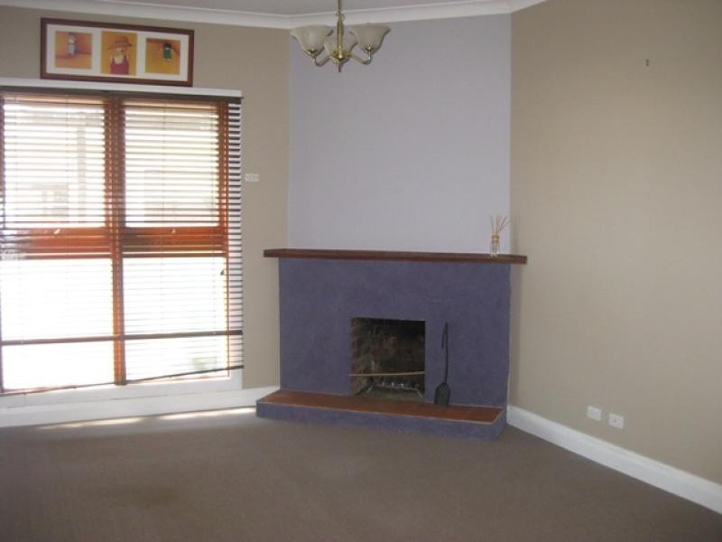 44 Heath Street, Turvey Park NSW 2650