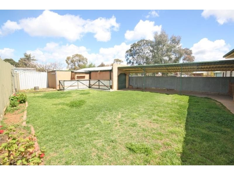 2 Doyle Avenue, Wagga Wagga NSW 2650