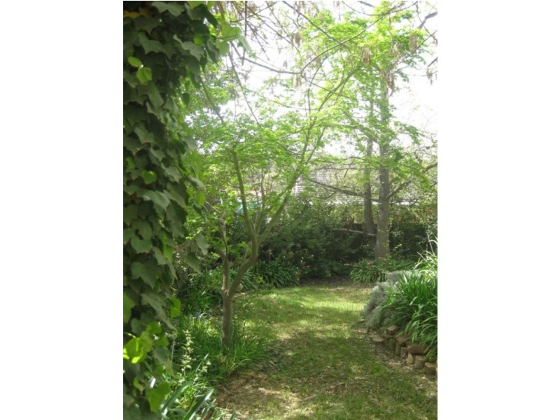 63 Warrawong Street, Kooringal NSW 2650