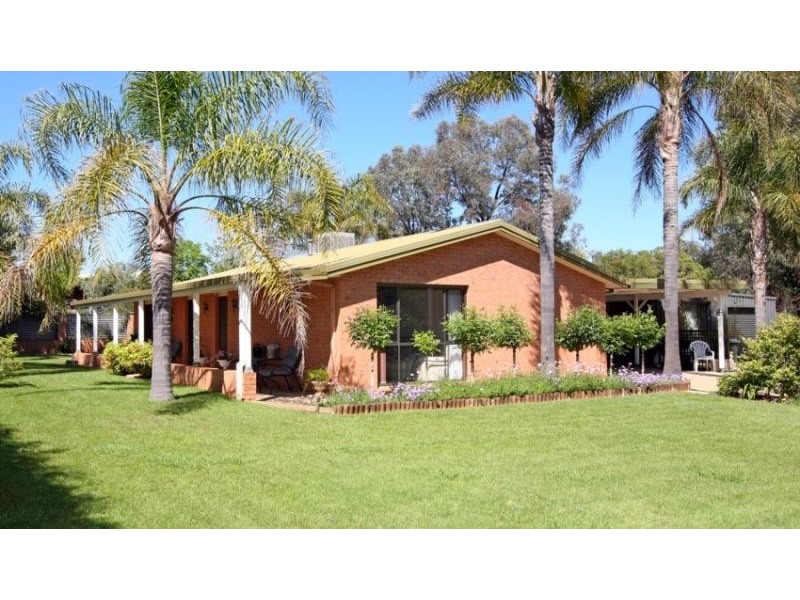 21 Horseshoe Rd, Wagga Wagga NSW 2650