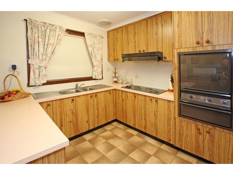21 Horseshoe Rd, Wagga Wagga NSW 2650