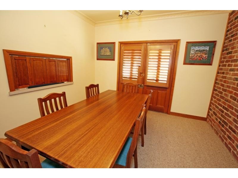 28 Amaroo Street, Wagga Wagga NSW 2650