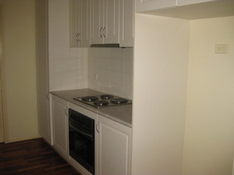 7 Post Place, Lake Albert NSW 2650