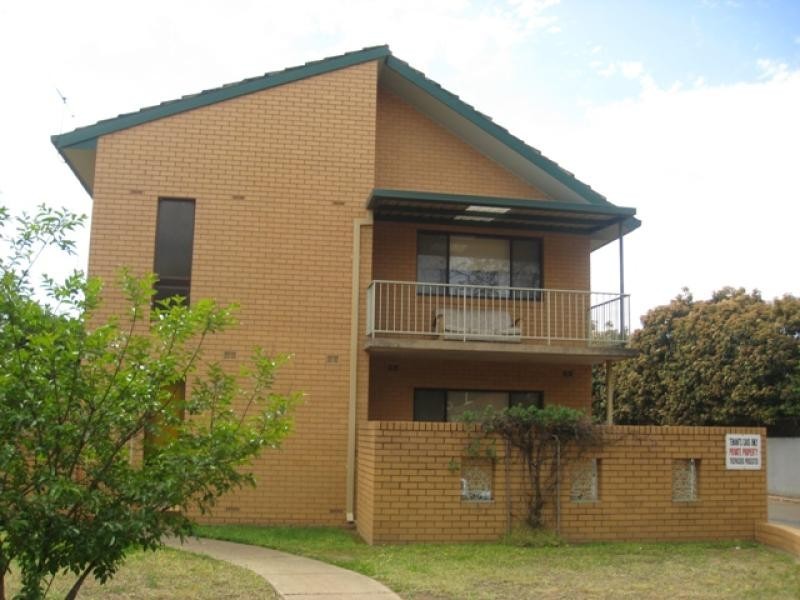 Unit 4/51 Kincaid Street, Wagga Wagga NSW 2650