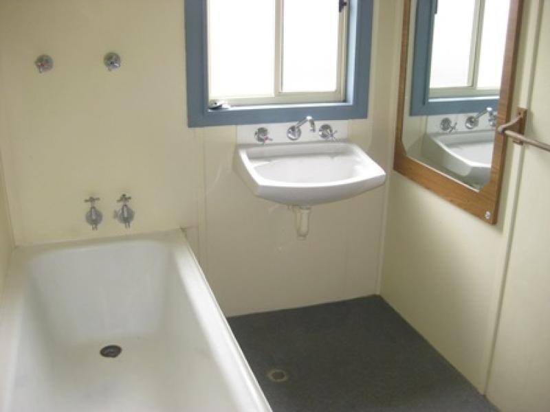 37 Cox Street, Mangoplah NSW 2652