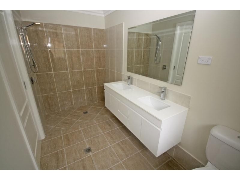 1 Boswell Street, Wagga Wagga NSW 2650