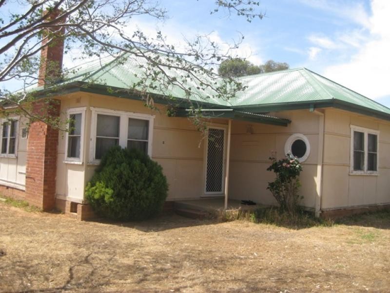 2 Smith Street, Forest Hill NSW 2651