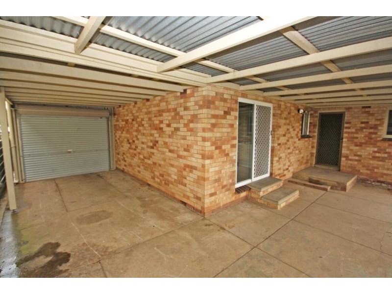 13 Raye Street, Wagga Wagga NSW 2650
