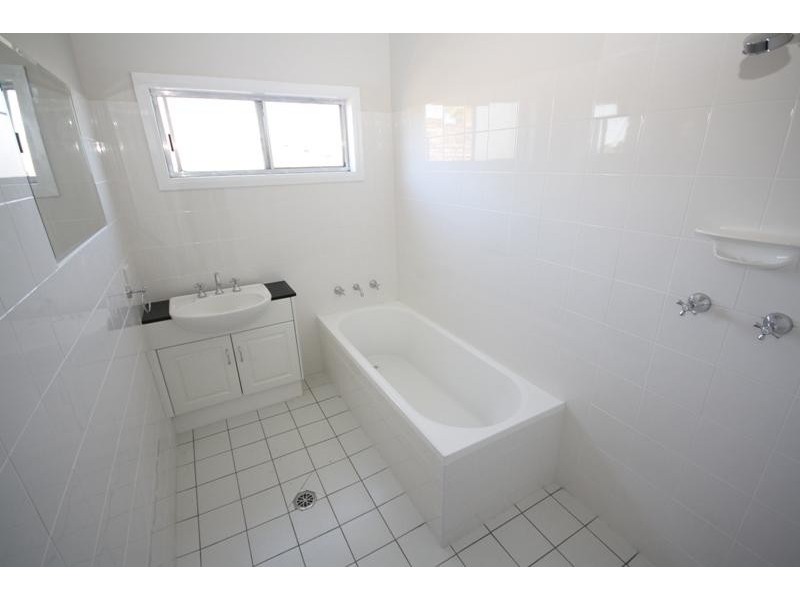 10 Coogan Street, Wagga Wagga NSW 2650