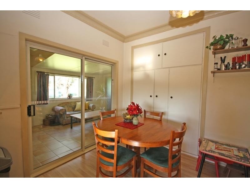 11 Benedict Avenue, Wagga Wagga NSW 2650