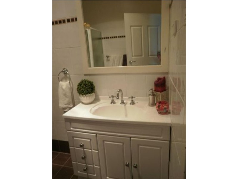 302 Lake Albert Road, Kooringal NSW 2650