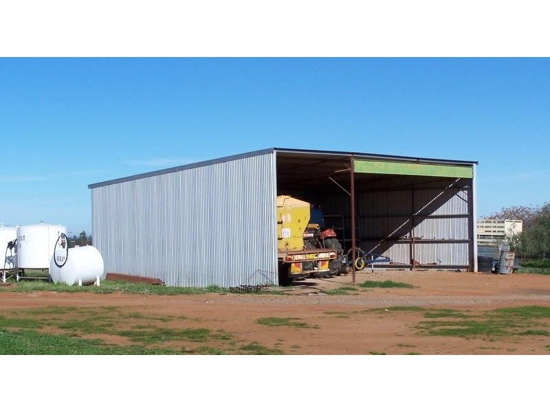 136 Park Lane, Junee NSW 2663