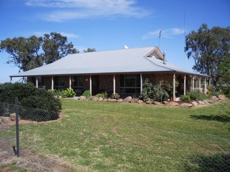 826 Coursing Park Road, Wagga Wagga NSW 2650
