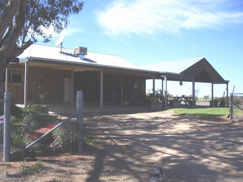826 Coursing Park Road, Wagga Wagga NSW 2650