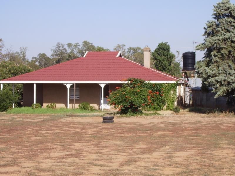 39 River Road, Wagga Wagga NSW 2650