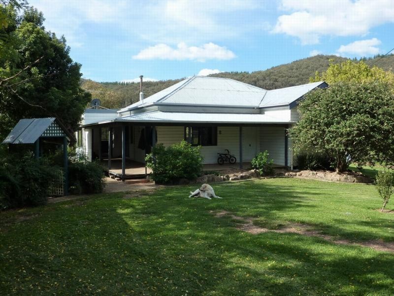 3869 Tumbarumba Road, Carabost NSW 2650