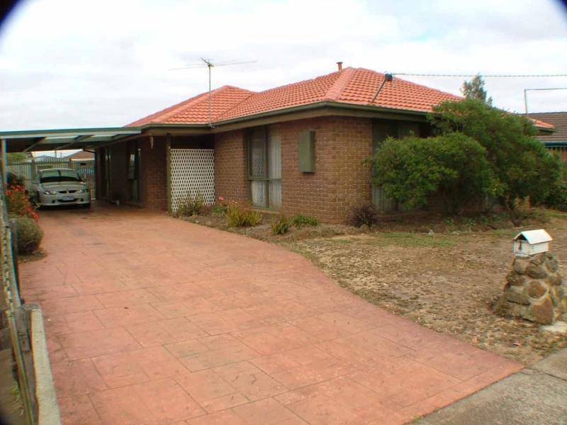 19 ROWES ROAD, Werribee VIC 3030