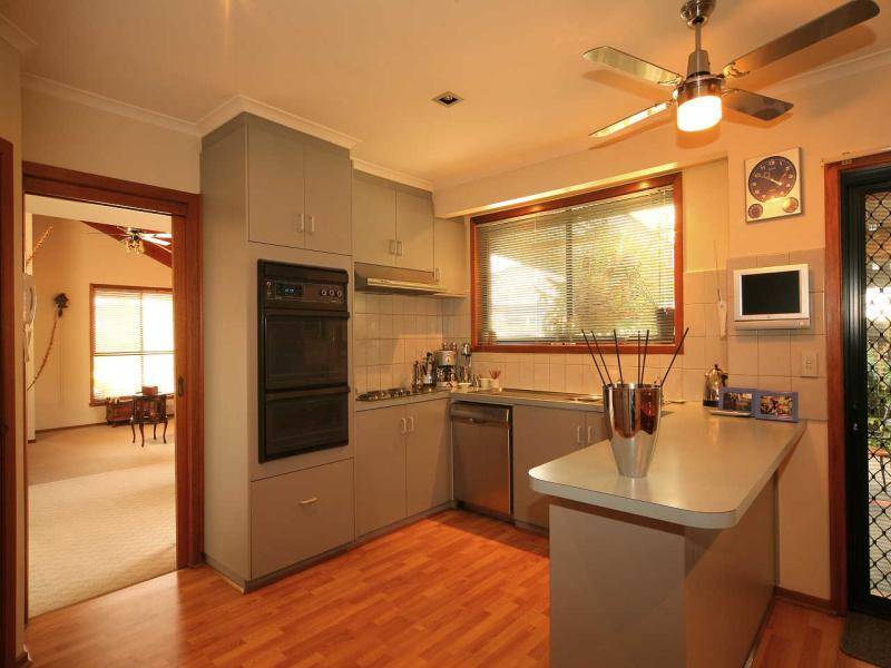 22 MINTARO WAY, Seabrook VIC 3028