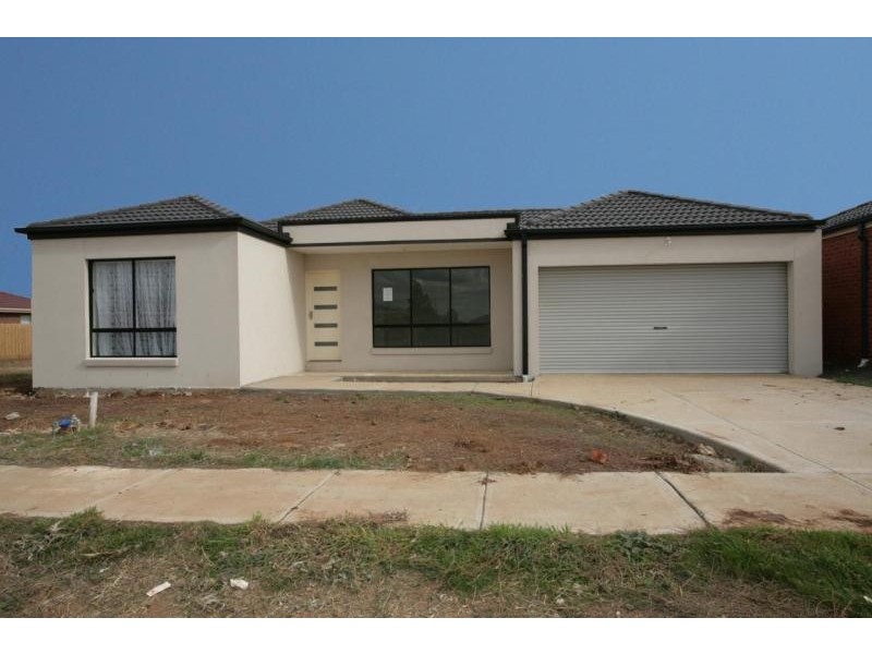 12 SWINBURNE COURT, Truganina VIC 3029